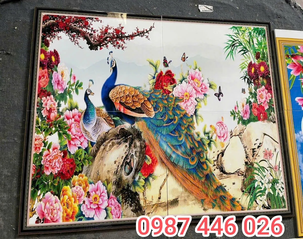 Tranh gạch men chim công 3d ốp tường HP9722